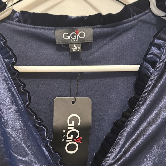 Boutique navy velvet long sleeve dress - Picture 2 of 2